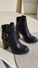 Bottines femme noires talon haut avec brides et boucles TPGK