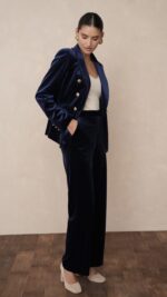 Pantalon femme en velours bleu marine coupe tailleur – Collection TPGK