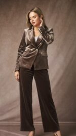 Pantalon femme en velours taupe marron coupe tailleur – Collection TPGK