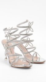 Sandales femme argentées à talons papillon strass – Collection TPGK
