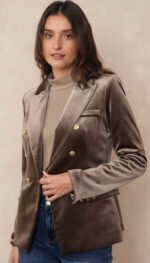 Veste tailleur femme en velours taupe chic à boutons dorés – Collection TPGK